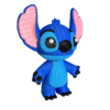 Detalle del acabado estilo punto de ganchillo en figura de Stitch.